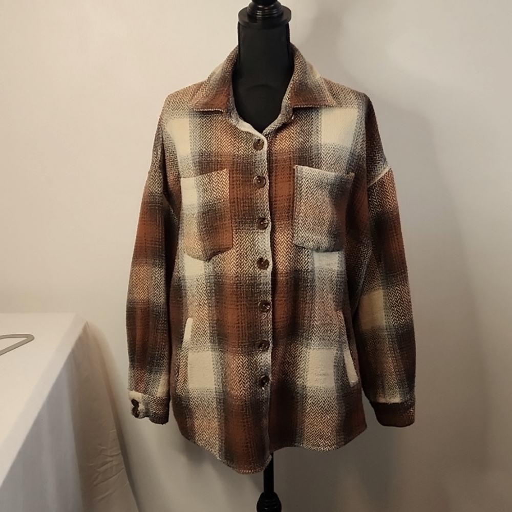 Gilded Intent womens shacket size L